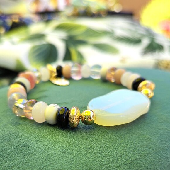 Natural Stones and Crystal Mixed Bead Bracelet - Picture 3 of 4